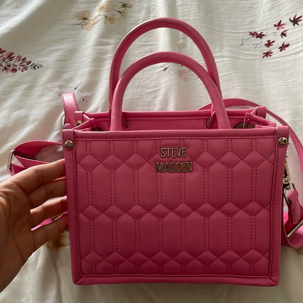 Pink Steve Madden bag. Used. Comes with two straps